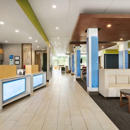 Holiday Inn Express & Suites Salisbury By Ihg Екстер'єр фото