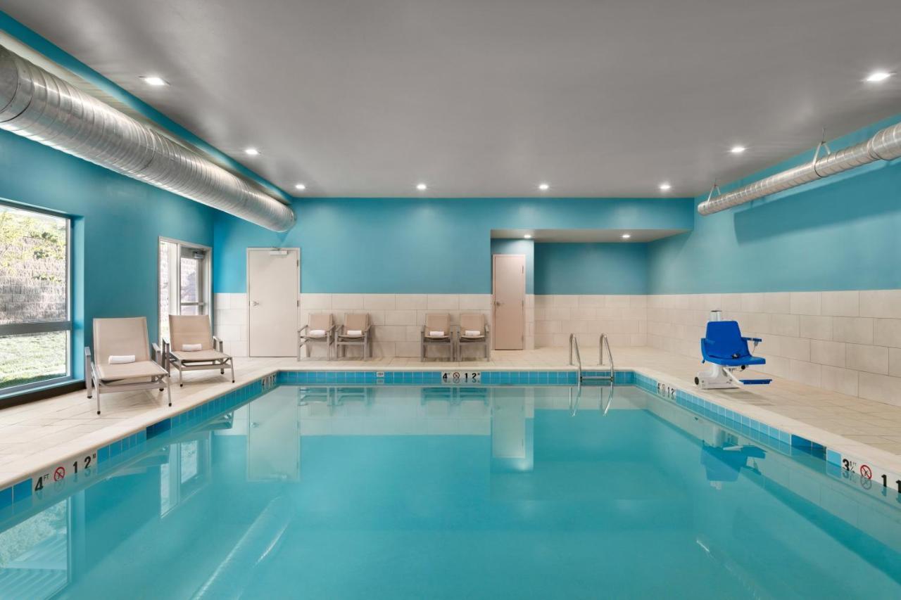 Holiday Inn Express & Suites Salisbury By Ihg Екстер'єр фото