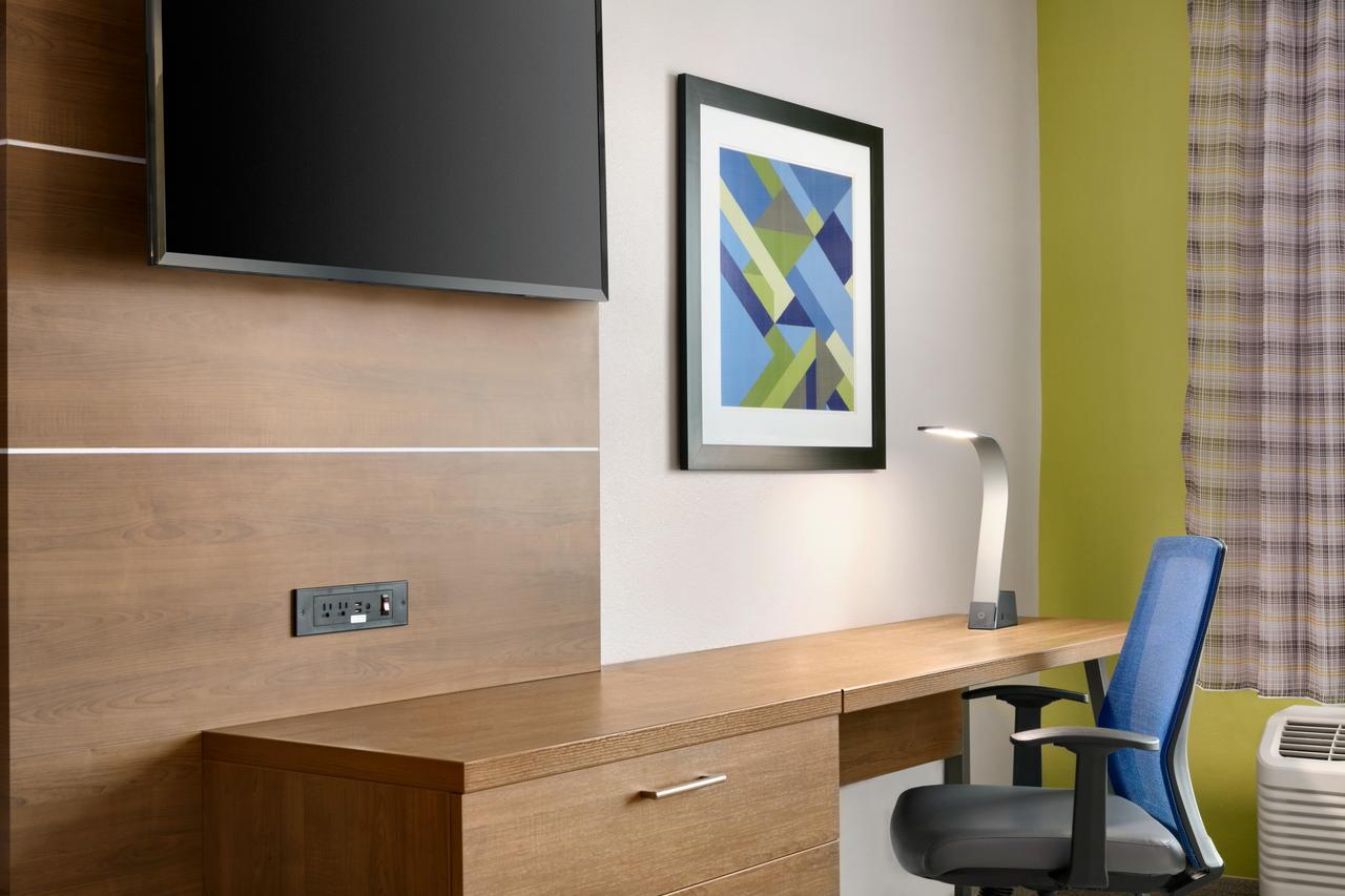Holiday Inn Express & Suites Salisbury By Ihg Екстер'єр фото